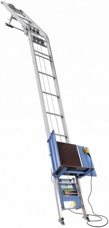 Inclined construction elevator